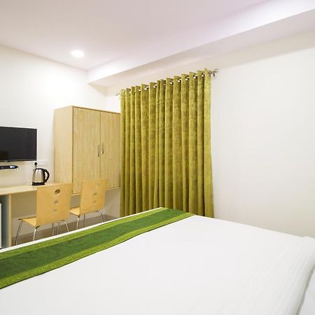 Hotel Pratz Inn Хайдарабад Экстерьер фото