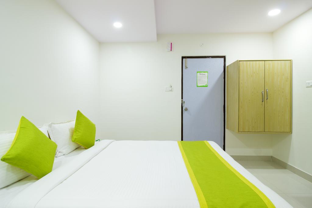 Hotel Pratz Inn Хайдарабад Экстерьер фото